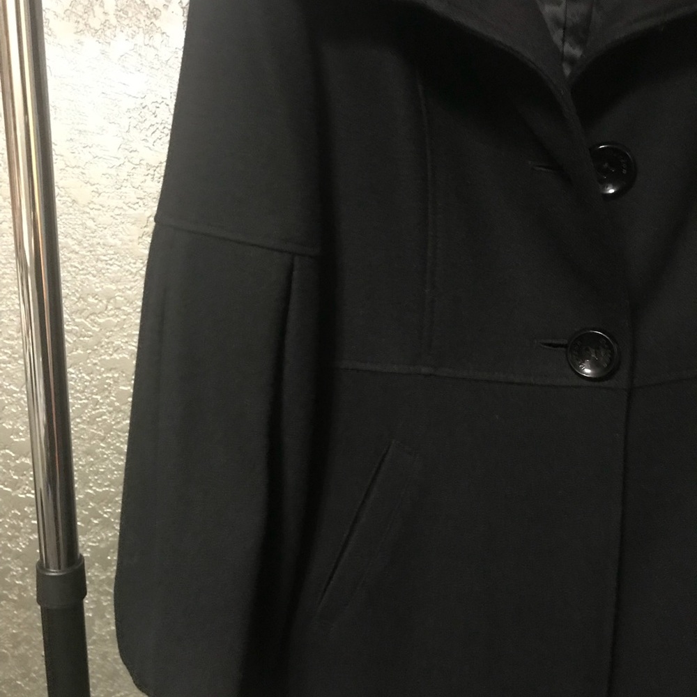Coat - Picture 3 of 7